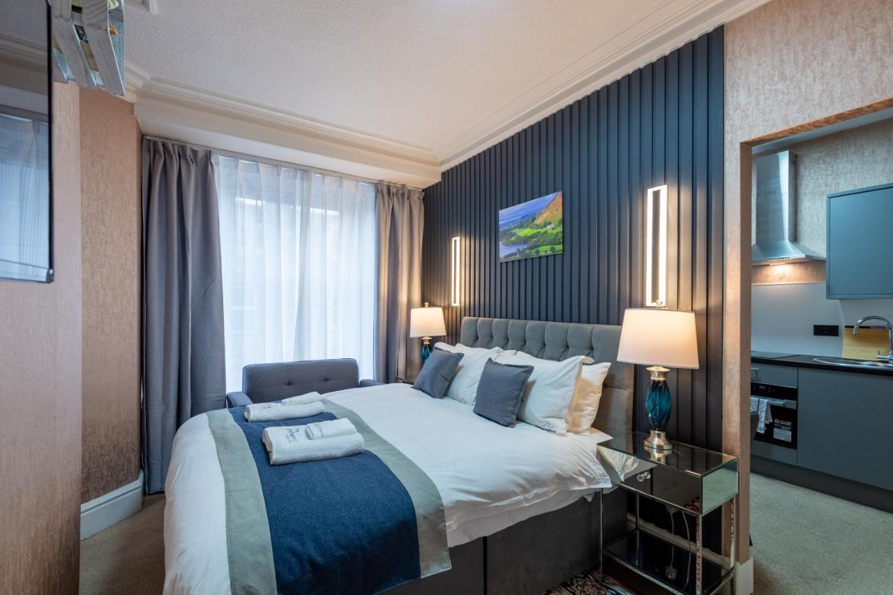 The Ambleside Apartments - Self Catering With Private Kitchen - Best For Location 외부 사진