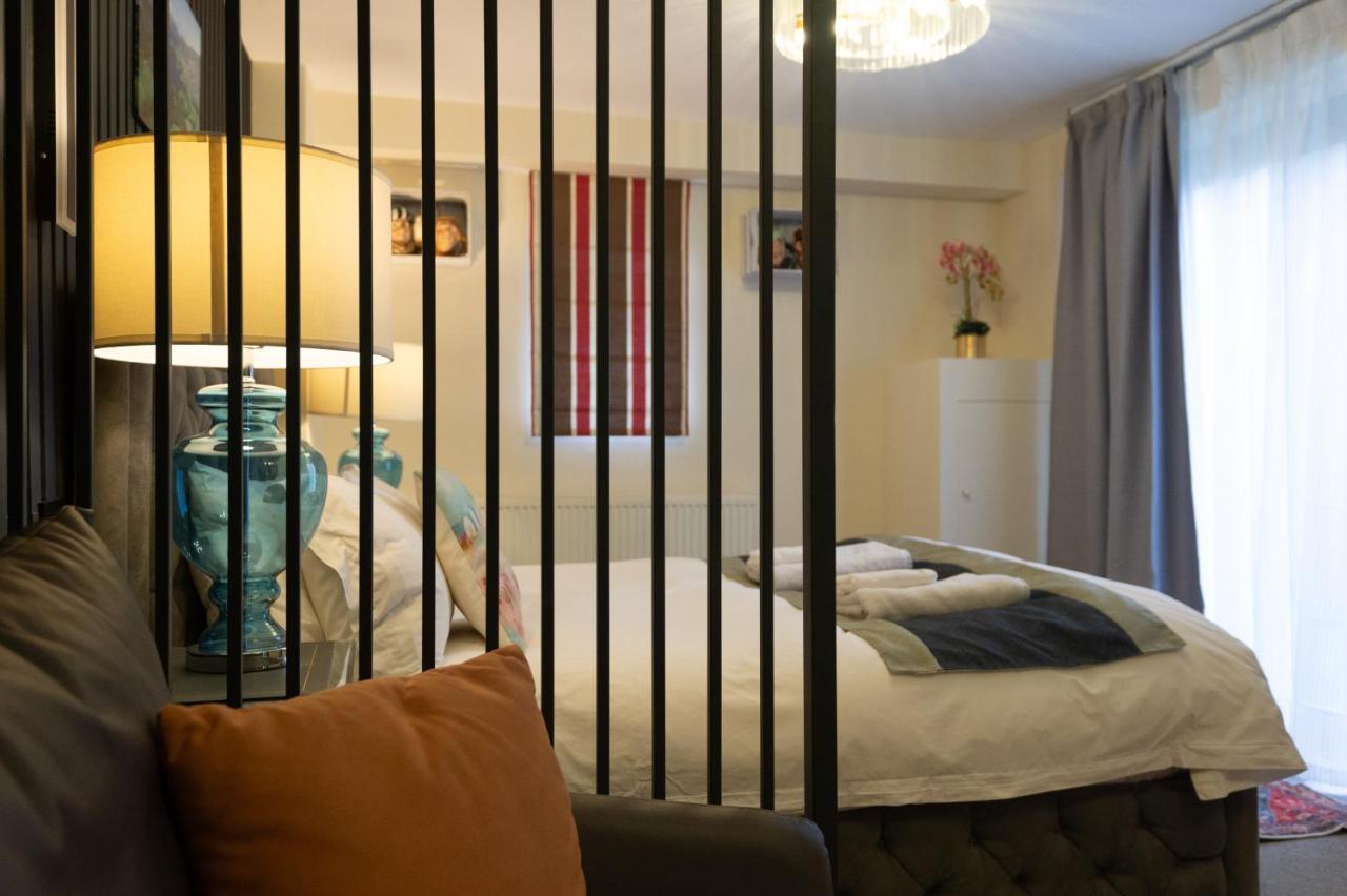 The Ambleside Apartments - Self Catering With Private Kitchen - Best For Location 외부 사진
