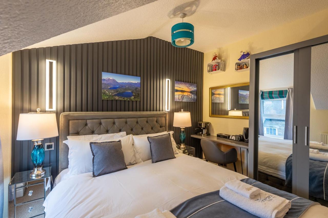 The Ambleside Apartments - Self Catering With Private Kitchen - Best For Location 외부 사진