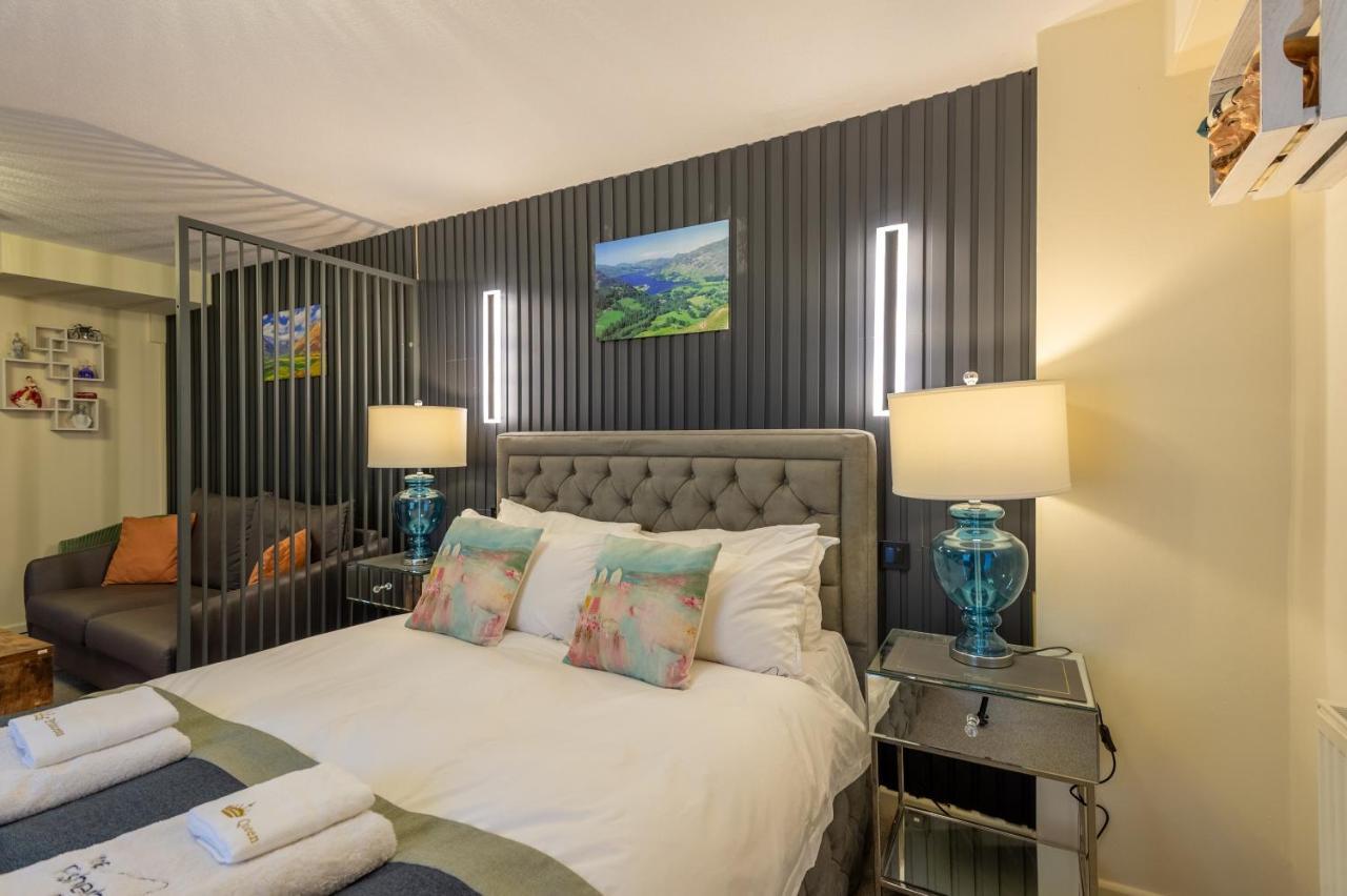 The Ambleside Apartments - Self Catering With Private Kitchen - Best For Location 외부 사진